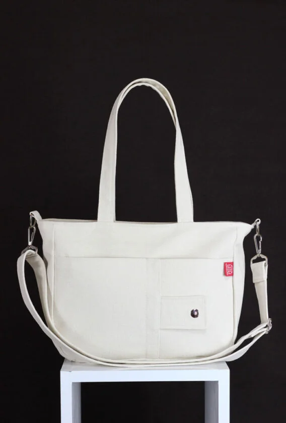 Natural fabric reusable tote Eco friendly shopping carryall Bolso de algodón reciclable Compras ecológico diario Baumwoll Jutebeutel Nachhaltiger Tragetasche Sac toile coton réutilisable Cabas écologique Borsa tessuto naturale riutilizzabile Shopping sostenibile Katoenen draagtas Milieuvriendelijke boodschappentas 纯棉帆布购物袋 环保可重复使用托特包 コットンキャンバスバッグ エコバッグ सूती कैनवास बैग पुन: प्रयोज्य थैला حقيبة قماش قطنية صديقة للبيئة Bolsa de pano algodão reutilizável Sacola ecológica 면 캔버스 쇼핑백 친환경 장바구니