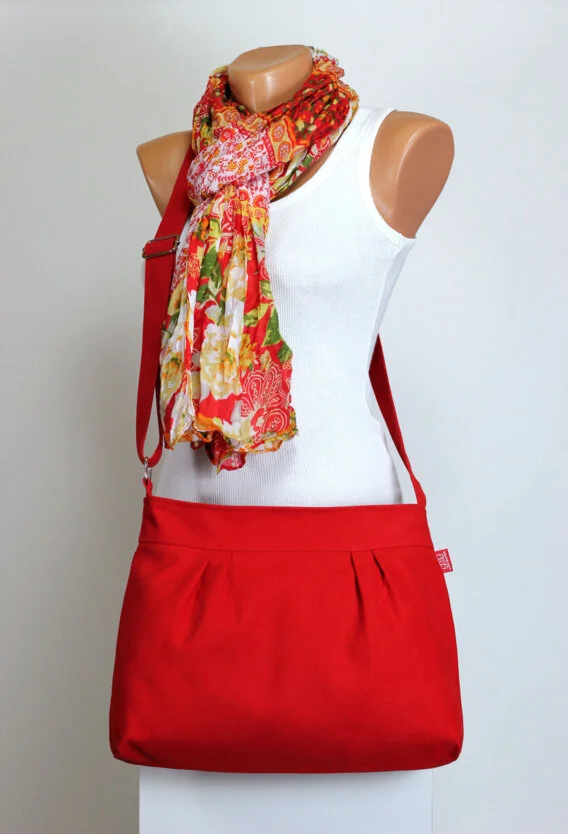 Red Bandana Print Scarf – Lyla's: Clothing, Decor & More