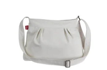 Handcrafted compact pleated tote in lightweight fabric perfect for everyday essentials minimalist style bolsa pequeña plisada de lona kleine gefaltete Tasche petit sac plissé en toile borsa piccola pieghettata in tela kleine geplooide tas 褶皱包 小号 プリーツバッグ 小型 छोटा बैग حقيبة صغيرة مطوية bolsa pequena pregueada 주름 가방 작은 mini purse pouch clutch shoulder crossbody versatile casual urban chic travel work office weekend errands shopping hands free adjustable strap zipper closure organized storage compartments lightweight durable functional practical unisex women men artisan handmade contemporary modern sophisticated timeless elegant accessory statement piece
