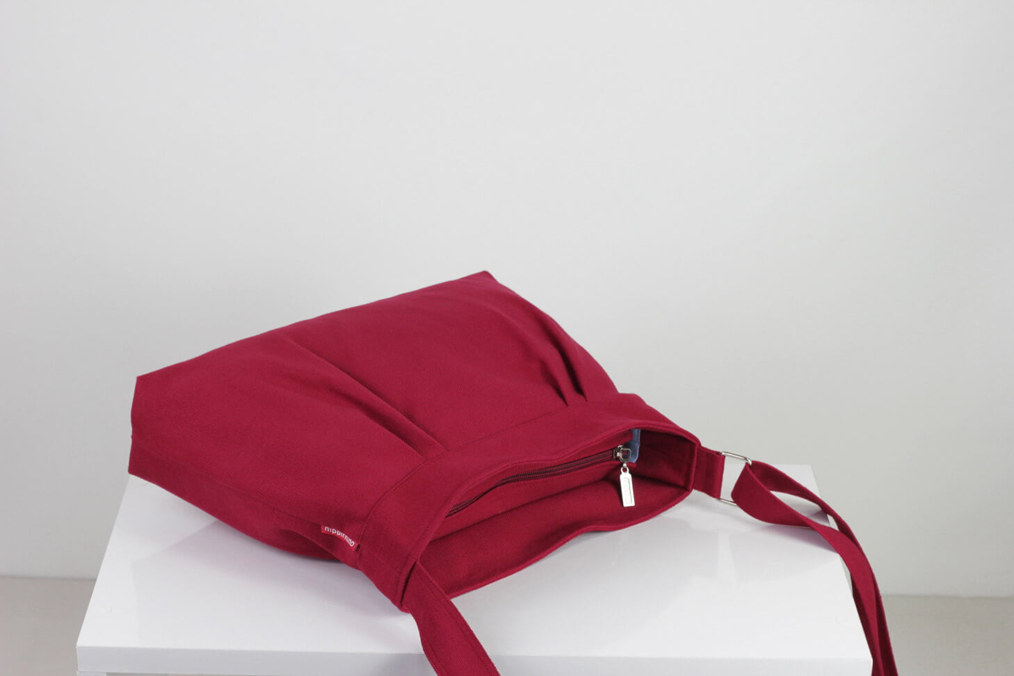 Maroon Bag Small Bag Pleated Zipper Closed Safe Canvas Bag Shoulder bag ...