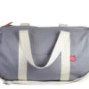 Pale silver duffel washable gym bag yoga accessory sturdy webbing strap long handle light grey canvas sports satchel duffel bag bolso deportivo gris claro lona lavable sac de sport gris clair toile bandoulière waschbare hellgraue sporttasche duffeltasche borsa sportiva grigio chiaro tela lavabile grijze sporttas schoudertas حقيبة رياضية رمادية فاتحة