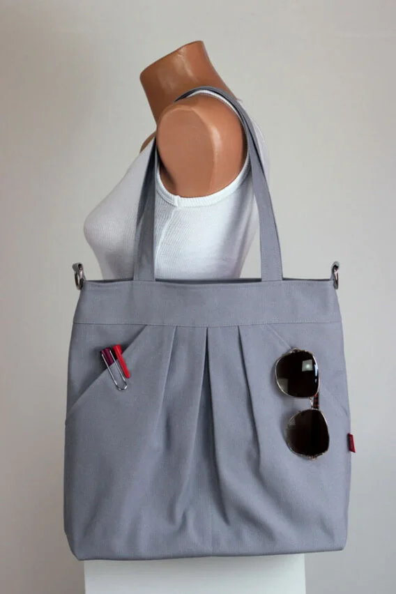 How to Sew a Large Tote Bag With Striped Pockets