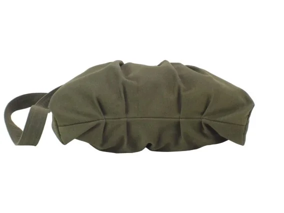 Crossbody shoulder purse pleated canvas utility bag military green sac bandoulière vert foncé bolso cruzado verde militar Umhängetasche gefaltet borsa a tracolla verde militare draagtas canvas groen 帆布バッグ 折りたたみバッグ カーキショルダー कपड़े का बैग कंधे का बैग حقيبة كروس قماشية bolsa transversal verde militar 에코 크로스백