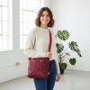 Handcrafted reusable tote with custom embroidery for shopping and travel, bolsa de tela personalizada hecha a mano, handgefertigte Stofftasche mit Personalisierung, sac en toile personnalise fait main, borsa di tela personalizzata artigianale, gepersonaliseerde canvas tas handgemaakt, 帆布手提包, 手作りトートバッグ, कस्टम बैग, حقيبة قماش مخصصة, bolsa personalizada artesanal, 맞춤 가방, eco friendly cotton bag with monogram option, washable fabric shopper for women and men, unique gift ideaRetry