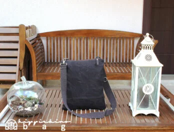 Dark Brown Waxed Foldover Tote Bag Handmade dark brown waxed foldover tote durable stylish design bolso encerado marrón oscuro sac pliable toile ciré brun foncé borsa cerata pieghevole marrone scuro tas handgemaakt tas canvas tasche stoffa bolso hombre bolso mujer bolsa algodón sac toile foncé bolsa resistente حقيبة بنية 手提包 トートバッグ 왁스백 भूरा बैग