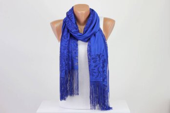 blue scarf