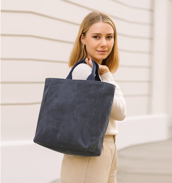 Handcrafted reusable tote with custom embroidery for shopping and travel, bolsa de tela personalizada hecha a mano, handgefertigte Stofftasche mit Personalisierung, sac en toile personnalise fait main, borsa di tela personalizzata artigianale, gepersonaliseerde canvas tas handgemaakt, 帆布手提包, 手作りトートバッグ, कस्टम बैग, حقيبة قماش مخصصة, bolsa personalizada artesanal, 맞춤 가방, eco friendly cotton bag with monogram option, washable fabric shopper for women and men, unique gift ideaRetry