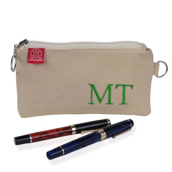 personalized embroidered pencil case custom name cotton canvas handmade pouch monogram gift back to school estuche personalizado bordado nombre algodon hecho a mano regalo escolar portalapices artesanal personalisierte bestickte Federtasche Name Baumwolle handgemacht Geschenk Federmäppchen Stickerei Canvas handgefertigt Stifte Etui Schule trousse personnalisée brodée prénom coton fait main cadeau école pochette crayons broderie canvas artisanal astuccio personalizzato ricamato nome cotone fatto a mano regalo scuola portapenne ricamo canvas artigianale portamatiteStudente dingzhi cixiu mingzi bimao mianbu shougong qianbi dai gexinghua xingming weniju bao lipin xueshengRetry