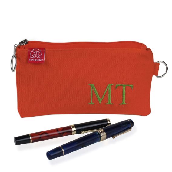 Personalized Orange Canvas Pencil Case with Embroidered Initials Name Handmade Stationery Organizer Embroidery Fountain Pen Pouch Zippered custom embroidered name pencil holder cotton canvas personalized student gift handcrafted estuche bordado personalizado algodon regalo estudiante hecho mano Federtasche bestickt personalisiert Baumwolle Geschenk Schüler trousse broderie personnalisee coton cadeau etudiant fait main astuccio ricamato personalizzato cotone regalo studente artigianale dingzhi cixiu mingzi wenjihe mianbu lipin カスタム刺繍ペンケース名前入り綿キャンバス手作りギフト学生オーダーメイド