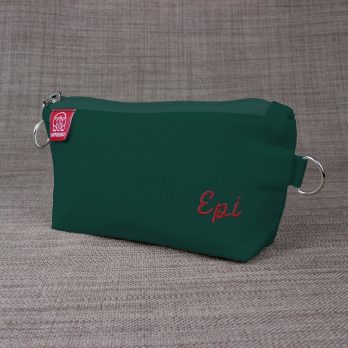 Personalized Canvas Pencil Pouch with Zipper Custom Embroidered Name or Initials Case Handmade Gift Cotton Canvas Monogrammed Makeup Bag Grass Green Customized fabric pen holder with closure and stitched lettering olive color, estuche de lapices bordado personalizado verde oliva con cremallera, personalisierte Stiftetasche mit Stickerei grun, trousse a crayons brodee personnalisee verte avec fermeture eclair, astuccio portapenne ricamato personalizzato verde oliva, gepersonaliseerde pennenetui met borduursel groen, 刺绣笔袋, 刺繍ペンケース, कस्टम पेंसिल केस, مقلمة مطرزة مخصصة, estojo bordado personalizado verde, 맞춤 필통, artisan textile organizer with bespoke details reusable storage small accessory gift for students teachers writers artists unique stationery holderRetry