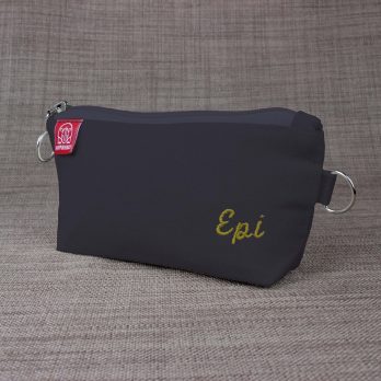 Personalized Canvas Makeup Pouch Customized Cosmetic Bag Monogrammed Pencil Case with Initials Embroidered Travel Organizer Bridesmaid Gift Dark Gray Handmade personalized cotton canvas pencil pouch embroidered name case gift idea custom cosmetic bag school organizer estuche personalizado hecho a mano Federmäppchen Baumwolle mit Namen personnalisé trousse brodée astuccio personalizzato fatto a mano 帆布笔袋 定制礼物 キャンバスペンケース 名入れ バッグ regalo unico organizer maquillage