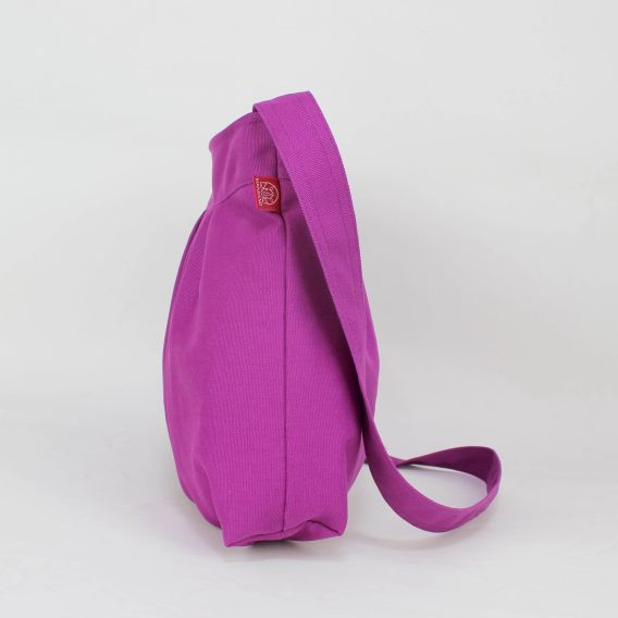 Womens shoulder satchel with gathered detail and customizable length, bolsa de hombro morada con pliegues para mujer, lila Umhangetasche mit verstellbarem Riemen, sac a main violet plisse avec bandouliere reglable, borsa a spalla viola pieghettata con tracolla regolabile, paarse schoudertas met verstelbare riem, 紫色肩包, パープルショルダーバッグ, बैंगनी बैग, حقيبة بنفسجية, bolsa roxa transversal, 퍼플 숄더백, chic lavender crossbody with ruched accents for daily use lightweight textile accessoryRetry