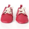 Red leather baby moccasins shoes soft sole handmade infant zapatos bebé rojos cuero mocasines suela blanda rote Leder Baby Mokassins weiche Sohle handgefertigt chaussures bébé rouges cuir mocassins semelle souple scarpe neonato rosse pelle mocassini suola morbida artigianale rode leren baby moccasins zachte zool 红色皮革婴儿鞋软底 赤いレザーベビーモカシンソフトソール लाल चमड़ा बच्चे के जूते नरम حذاء طفل جلد أحمر ناعم sapato bebê vermelho couro sola macia 레드 가죽 베이비 모카신 소프트