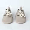 Handmade Cream Genuine Leather Baby Moccasins Shoes Patucos bebé cuero natural crema artesanal Weiche Leder Babyschuhe Creme Chaussons bébé cuir crème fait main Scarpine neonato pelle crema artigianali Baby mocassins crèmewit leer 手工米色真皮婴儿学步鞋 クリーム色の本革ベビーモカシン क्रीम रंग के असली लेदर बेबी जूते حذاء أطفال موكاسين جلد طبيعي كريمي Sapatinho bebê couro legítimo creme 크림 컬러 천연 가죽 아기 모카신 Handmade Cream Genuine Leather Baby Moccasins Shoes Patucos bebé cuero natural crema artesanal Weiche Leder Babyschuhe Creme Chaussons bébé cuir crème fait main Scarpine neonato pelle crema artigianali Baby mocassins crèmewit leer 手工米色真皮婴儿学步鞋 クリーム色の本革ベビーモカシン क्रीम रंग के असली लेदर बेबी जूते حذاء أطفال موكاسين جلد طبيعي كريمي Sapatinho bebê couro legítimo creme 크림 컬러 천연 가죽 아기 모카신