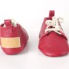 Red leather baby moccasins shoes soft sole handmade infant zapatos bebé rojos cuero mocasines suela blanda rote Leder Baby Mokassins weiche Sohle handgefertigt chaussures bébé rouges cuir mocassins semelle souple scarpe neonato rosse pelle mocassini suola morbida artigianale rode leren baby moccasins zachte zool 红色皮革婴儿鞋软底 赤いレザーベビーモカシンソフトソール लाल चमड़ा बच्चे के जूते नरम حذاء طفل جلد أحمر ناعم sapato bebê vermelho couro sola macia 레드 가죽 베이비 모카신 소프트