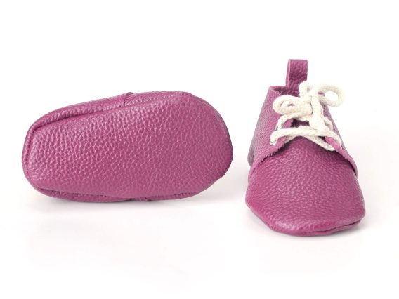 Handmade Dark Pink Genuine Leather Baby Moccasins Patucos bebé cuero rosa oscuro artesanal Dunkelrosa Leder Babyschuhe Moccasins Chaussons bébé cuir rose foncé fait main Scarpine neonato pelle rosa scuro artigianali Donkerroze leren baby mocassins slofjes 手工深粉色真皮婴儿学步鞋 ダークピンク本革ベビーモカシン गहरा गुलाबी असली लेदर बेबी जूते حذاء أطفال موكاسين جلد وردي غامق Sapatinho bebê couro rosa escuro 다크 핑크 천연 가죽 아기 모카신 Handmade Dark Pink Genuine Leather Baby Moccasins Patucos bebé cuero rosa oscuro artesanal Dunkelrosa Leder Babyschuhe Moccasins Chaussons bébé cuir rose foncé fait main Scarpine neonato pelle rosa scuro artigianali Donkerroze leren baby mocassins slofjes 手工深粉色真皮婴儿学步鞋 ダークピンク本革ベビーモカシン गहरा गुलाबी असली लेदर बेबी जूते حذاء أطفال موكاسين جلد وردي غامق Sapatinho bebê couro rosa escuro 다크 핑크 천연 가죽 아기 모카신