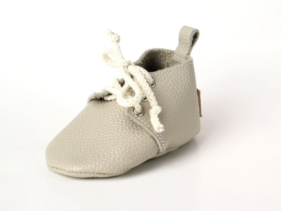 Handmade Cream Genuine Leather Baby Moccasins Shoes Patucos bebé cuero natural crema artesanal Weiche Leder Babyschuhe Creme Chaussons bébé cuir crème fait main Scarpine neonato pelle crema artigianali Baby mocassins crèmewit leer 手工米色真皮婴儿学步鞋 クリーム色の本革ベビーモカシン क्रीम रंग के असली लेदर बेबी जूते حذاء أطفال موكاسين جلد طبيعي كريمي Sapatinho bebê couro legítimo creme 크림 컬러 천연 가죽 아기 모카신 Handmade Cream Genuine Leather Baby Moccasins Shoes Patucos bebé cuero natural crema artesanal Weiche Leder Babyschuhe Creme Chaussons bébé cuir crème fait main Scarpine neonato pelle crema artigianali Baby mocassins crèmewit leer 手工米色真皮婴儿学步鞋 クリーム色の本革ベビーモカシン क्रीम रंग के असली लेदर बेबी जूते حذاء أطفال موكاسين جلد طبيعي كريمي Sapatinho bebê couro legítimo creme 크림 컬러 천연 가죽 아기 모카신