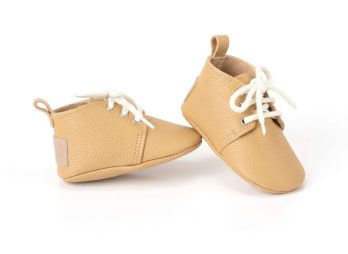 Handmade Yellow Genuine Leather Soft Sole Baby Moccasins Patucos bebé cuero amarillo suela blanda Gelbe Leder Babyschuhe weiche Sohle Chaussons bébé cuir jaune semelle souple Scarpine neonato pelle gialla suola morbida Gele leren babyslofjes zachte zool 手工黄色真皮软底婴儿学步鞋 黄色の本革ベビーモカシンソフトソール पीला असली लेदर बेबी जूते नरम सोल حذاء أطفال موكاسين جلد أصفر ناعم Sapatinho bebê couro amarelo sola macia 옐로우 천연 가죽 아기 모카신 소프트 솔 Handmade Yellow Genuine Leather Soft Sole Baby Moccasins Patucos bebé cuero amarillo suela blanda Gelbe Leder Babyschuhe weiche Sohle Chaussons bébé cuir jaune semelle souple Scarpine neonato pelle gialla suola morbida Gele leren babyslofjes zachte zool 手工黄色真皮软底婴儿学步鞋 黄色の本革ベビーモカシンソフトソール पीला असली लेदर बेबी जूते नरम सोल حذاء أطفال موكاسين جلد أصفر ناعم Sapatinho bebê couro amarelo sola macia 옐로우 천연 가죽 아기 모카신 소프트 솔