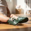 Green genuine leather baby shoes moccasins soft sole handmade zapatos bebé verde cuero genuino mocasines suela blanda grüne echtes Leder Baby Schuhe Mokassins weich handgefertigt chaussures bébé vert cuir véritable mocassins semelle souple scarpe neonato verde pelle vera mocassini suola morbida groene echt leren babyschoen moccasins zachte zool 绿色真皮婴儿鞋软底 グリーン本革ベビーシューズモカシン हरा असली चमड़ा बच्चे के जूते حذاء طفل جلد طبيعي أخضر sapato bebê verde couro legítimo 그린 천연 가죽 베이비 모카신 Green genuine leather baby shoes moccasins soft sole handmade zapatos bebé verde cuero genuino mocasines suela blanda grüne echtes Leder Baby Schuhe Mokassins weich handgefertigt chaussures bébé vert cuir véritable mocassins semelle souple scarpe neonato verde pelle vera mocassini suola morbida groene echt leren babyschoen moccasins zachte zool 绿色真皮婴儿鞋软底 グリーン本革ベビーシューズモカシン हरा असली चमड़ा बच्चे के जूते حذاء طفل جلد طبيعي أخضر sapato bebê verde couro legítimo 그린 천연 가죽 베이비 모카신