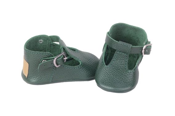 Green real leather baby shoes Moccasins Slippers boy girl Grüne Babyschuhe aus echtem Leder Mokassins Hausschuhe Jungen Mädchen Chaussons bébé en cuir véritable vert mocassins garçon fille Zapatos de bebé de cuero real verde mocasines pantuflas niño niña Scarpe neonato in vera pelle verde mocassini pantofole bambino bambina Groene echt leren babyschoentjes mocassins sloffen jongen meisje グリーンの本革ベビーシューズ モカシン スリッパ 男の子 女の子 绿色真皮婴儿鞋莫卡辛鞋拖鞋男童女童