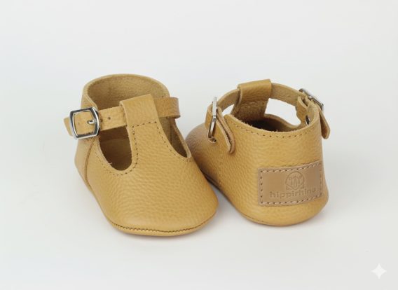 Yellow real leather baby shoes Moccasins Slippers Gelbe Babyschuhe aus echtem Leder Mokassins Hausschuhe Chaussons bébé en cuir véritable jaune mocassins Zapatos de bebé de cuero real amarillo mocasines pantuflas Scarpe neonato in vera pelle gialla mocassini pantofole Gele echt leren babyschoentjes mocassins sloffen イエローの本革ベビーシューズ モカシン スリッパ 黄色真皮婴儿鞋莫卡辛鞋拖鞋 Yellow real leather baby shoes Moccasins Slippers Gelbe Babyschuhe aus echtem Leder Mokassins Hausschuhe Chaussons bébé en cuir véritable jaune mocassins Zapatos de bebé de cuero real amarillo mocasines pantuflas Scarpe neonato in vera pelle gialla mocassini pantofole Gele echt leren babyschoentjes mocassins sloffen イエローの本革ベビーシューズ モカシン スリッパ 黄色真皮婴儿鞋莫卡辛鞋拖鞋