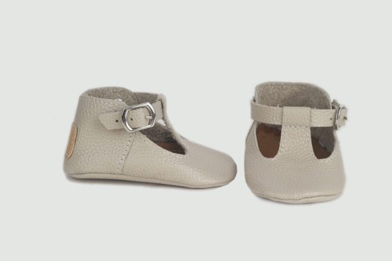 Baby buckle shoes soft sole sandals top grain leather Babyschuhe mit Schnalle weiche Sohle Sandalen aus Leder Chaussures bébé à boucle sandales semelle souple cuir Zapatos de bebé con hebilla sandalias suela blanda cuero Scarpe neonato con fibbia sandali suola morbida pelle Baby schoentjes met gesp sandalen zachte zool leer レザーベビーシューズ バックル付き ソフトソール サンダル 婴儿扣带软底凉鞋顶级全粒面皮