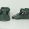 Green real leather baby shoes Moccasins Slippers boy girl Grüne Babyschuhe aus echtem Leder Mokassins Hausschuhe Jungen Mädchen Chaussons bébé en cuir véritable vert mocassins garçon fille Zapatos de bebé de cuero real verde mocasines pantuflas niño niña Scarpe neonato in vera pelle verde mocassini pantofole bambino bambina Groene echt leren babyschoentjes mocassins sloffen jongen meisje グリーンの本革ベビーシューズ モカシン スリッパ 男の子 女の子 绿色真皮婴儿鞋莫卡辛鞋拖鞋男童女童