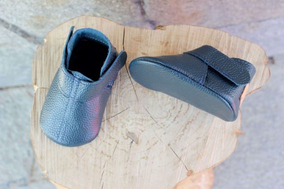 Genuine leather baby shoes soft sole moccasins navy blue zapatos bebé cuero genuino suela blanda azul marino echtes Leder Baby Schuhe weiche Sohle dunkelblau chaussures bébé cuir véritable semelle souple bleu marine scarpe neonato pelle vera suola morbida blu navy echt leren babyschoen zachte zool donkerblauw 真皮婴儿鞋软底海军蓝 本革ベビーシューズソフトソールネイビー असली चमड़ा बच्चे के जूते नरम नेवी حذاء طفل جلد ناعم أزرق كحلي sapato bebê couro legítimo sola macia azul 천연 가죽 베이비 슈즈 소프트 네이비 Genuine leather baby shoes soft sole moccasins navy blue zapatos bebé cuero genuino suela blanda azul marino echtes Leder Baby Schuhe weiche Sohle dunkelblau chaussures bébé cuir véritable semelle souple bleu marine scarpe neonato pelle vera suola morbida blu navy echt leren babyschoen zachte zool donkerblauw 真皮婴儿鞋软底海军蓝 本革ベビーシューズソフトソールネイビー असली चमड़ा बच्चे के जूते नरम नेवी حذاء طفل جلد ناعم أزرق كحلي sapato bebê couro legítimo sola macia azul 천연 가죽 베이비 슈즈 소프트 네이비