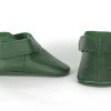 Genuine leather baby shoes emerald green soft sole perforated zapatos bebé cuero verde esmeralda perforados echtes Leder Baby Schuhe smaragdgrün weich perforiert chaussures bébé cuir vert émeraude semelle souple perforé scarpe neonato pelle verde smeraldo suola morbida traforata echt leren babyschoen smaragdgroen zacht geperforeerd 翡翠绿真皮婴儿鞋软底打孔 エメラルドグリーンレザーベビーシューズ पन्ना हरा चमड़ा जूते छिद्रित حذاء طفل أخضر زمردي مثقب sapato bebê couro verde esmeralda perfurado 에메랄드 그린 가죽 베이비 슈즈