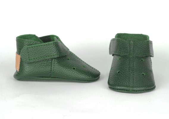 Genuine leather baby shoes emerald green soft sole perforated zapatos bebé cuero verde esmeralda perforados echtes Leder Baby Schuhe smaragdgrün weich perforiert chaussures bébé cuir vert émeraude semelle souple perforé scarpe neonato pelle verde smeraldo suola morbida traforata echt leren babyschoen smaragdgroen zacht geperforeerd 翡翠绿真皮婴儿鞋软底打孔 エメラルドグリーンレザーベビーシューズ पन्ना हरा चमड़ा जूते छिद्रित حذاء طفل أخضر زمردي مثقب sapato bebê couro verde esmeralda perfurado 에메랄드 그린 가죽 베이비 슈즈