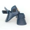 Navy blue leather baby shoe perforated soft sole moccasins zapato bebé azul marino cuero perforado suela blanda dunkelblau Leder Baby Schuh perforiert weiche Sohle chaussure bébé bleu marine cuir perforé semelle souple scarpa neonato blu navy pelle traforata suola morbida donkerblauw leren babyschoen geperforeerd zachte zool 海军蓝皮革婴儿鞋打孔软底 ネイビーレザーベビーシューズパンチング नेवी चमड़ा बच्चे के जूते छिद्रित नरम حذاء طفل أزرق مثقب ناعم sapato bebê azul marinho couro perfurado 네이비 가죽 베이비 슈즈 펀칭 소프트 Navy blue leather baby shoe perforated soft sole moccasins zapato bebé azul marino cuero perforado suela blanda dunkelblau Leder Baby Schuh perforiert weiche Sohle chaussure bébé bleu marine cuir perforé semelle souple scarpa neonato blu navy pelle traforata suola morbida donkerblauw leren babyschoen geperforeerd zachte zool 海军蓝皮革婴儿鞋打孔软底 ネイビーレザーベビーシューズパンチング नेवी चमड़ा बच्चे के जूते छिद्रित नरम حذاء طفل أزرق مثقب ناعم sapato bebê azul marinho couro perfurado 네이비 가죽 베이비 슈즈 펀칭 소프트