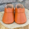 Baby leather shoes soft sole orange first walking moccasins zapatos bebé cuero suela blanda naranja mocasines Baby Leder Schuhe weiche Sohle orange Mokassins chaussures bébé cuir semelle souple orange mocassins scarpe neonato pelle suola morbida arancione mocassini baby leren schoenen zachte zool oranje moccasins 婴儿皮革鞋软底橙色学步 ベビーレザーシューズソフトソールオレンジ बच्चे के जूते नरम नारंगी पहला कदम أحذية طفل جلد ناعمة برتقالية sapatos bebê couro sola macia laranja primeiros passos 베이비 가죽 슈즈 소프트 오렌지 첫걸음