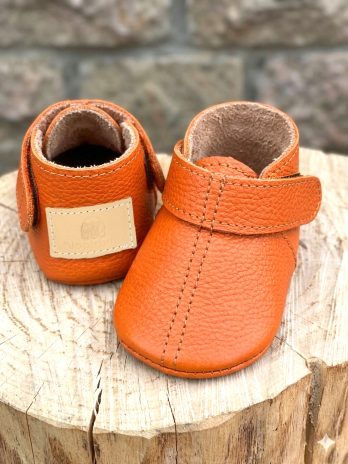 Baby leather shoes soft sole orange first walking moccasins zapatos bebé cuero suela blanda naranja mocasines Baby Leder Schuhe weiche Sohle orange Mokassins chaussures bébé cuir semelle souple orange mocassins scarpe neonato pelle suola morbida arancione mocassini baby leren schoenen zachte zool oranje moccasins 婴儿皮革鞋软底橙色学步 ベビーレザーシューズソフトソールオレンジ बच्चे के जूते नरम नारंगी पहला कदम أحذية طفل جلد ناعمة برتقالية sapatos bebê couro sola macia laranja primeiros passos 베이비 가죽 슈즈 소프트 오렌지 첫걸음