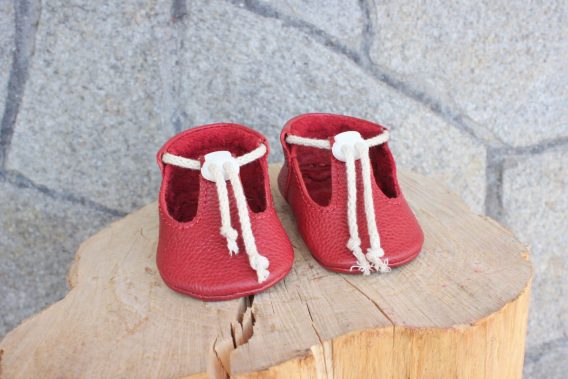 Handmade Red Leather Baby Shoes Moccasins, Kırmızı Deri Bebek Makosen Patik, Mocasines de bebé en cuero rojo, Rote Baby-Mokassins aus Leder, Mocassins bébé en cuir rouge, Mocassini neonato in pelle rossa, Rode leren babymocassins, 红色真皮婴儿软底鞋, レッド レザー ベビーモカシン, लाल चमड़े के बेबी मोजे, حذاء موكاسين جلdi للأطفال باللون الأحمر, Sapatinho mocassim de couro vermelho, 레드 가죽 아기 모카신 슬리퍼 Handmade Red Leather Baby Shoes Moccasins, Kırmızı Deri Bebek Makosen Patik, Mocasines de bebé en cuero rojo, Rote Baby-Mokassins aus Leder, Mocassins bébé en cuir rouge, Mocassini neonato in pelle rossa, Rode leren babymocassins, 红色真皮婴儿软底鞋, レッド レザー ベビーモカシン, लाल चमड़े के बेबी मोजे, حذاء موكاسين جلdi للأطفال باللون الأحمر, Sapatinho mocassim de couro vermelho, 레드 가죽 아기 모카신 슬리퍼