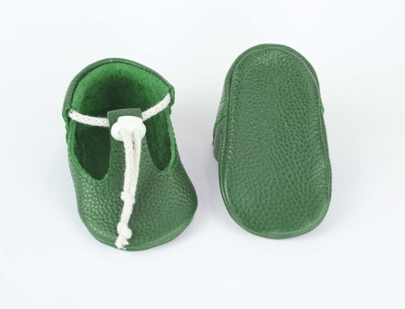 Handmade Green Leather Baby Shoes, Yeşil Deri Bebek Ayakkabısı, Zapatos de bebé en cuero verde, Grüne Baby-Lederschuhe, Chaussures bébé en cuir vert, Scarpine neonato in pelle verde, Groene leren babyschoentjes, 绿色真皮婴儿鞋, グリーン レザー ベビーシューズ, हरे चमड़े के बेबी जूते, حذاء طفل جلدي أخضر, Sapatinho de couro verde para bebê, 그린 가죽 아기 신발
