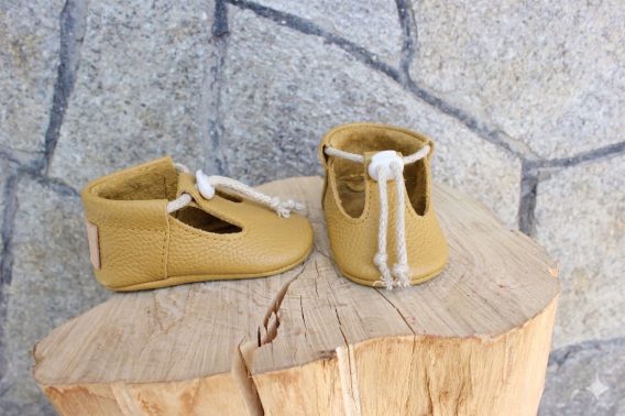 Handmade Yellow Soft Sole Leather Baby Shoes, Sarı Deri Bebek Patiği Yumuşak Taban, Zapatos de bebé en cuero amarillo suela blanda, Gelbe weiche Lederschuhe für Babys, Chaussons bébé cuir souple jaune, Scarpine neonato pelle suola morbida, Gele leren babyslofjes met zachte zool, 黄色真皮软底婴儿鞋, イエロー ソフトソール レザー ベビーシューズ, पीले नरम सोल वाले लेदर बेबी जूते, حذاء أطفال جلدي نعل ناعم أصفر, Sapatinho de couro sola macia amarelo, 옐로우 소프트솔 가죽 아기 신발