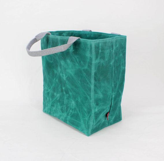 Handmade Green Waxed Canvas Tote Bag, Yeşil Mumlu Kanvas Tote Çanta, Bolso tote lona encerada verde, Grüne gewachste Canvas Tasche, Sac cabas toile cirée verte, Borsa tote tela cerata verde, Groene gewaxte canvas shopper, 绿色蜡帆布托特包, グリーン ワックスキャンバス トート, हरा वैक्स्ड कैनवास टोट बैग, حقيبة توت قماش مشمع أخضر, Bolsa tote lona encerada verde, 그린 왁스 캔버스 토트백