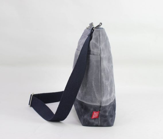 Handmade waxed carryall with reinforced handles for women shopping everyday shoulder handbag waterproof durable spacious sturdy casual bolsa encerada algodón mujer gewachste stofftasche damen einkaufen sac cabas ciré toile femme imperméable borsa cerata cotone donna spesa gewaxte draagtas dames waterdicht 防水手提包女士 ワックスキャンバストート 防水 वॉटरप्रूफ बैग महिला حقيبة مشمعة مقاومة للماء bolsa encerada impermeável mulher 왁스 방수 숄더