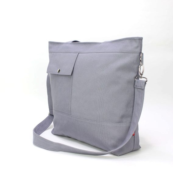 Handmade Light Gray Cotton Canvas Tote Bag with Crossbody Strap, Gri Pamuklu Kanvas Tote Çanta ve Askı, Bolso tote lona gris con bandolera, Graue Canvas Tasche mit Schultergurt, Sac cabas en toile grise avec bandoulière, Borsa tote in tela grigia con tracolla, Grijze katoenen canvas shopper met riem, 灰色帆布托特包带斜挎带, グレー コットン キャンバス トートバッグ, ग्रे कॉटन कैनवास टोट बैग स्ट्रैप के साथ, حقيبة توت قطنية رمادية بحزام كروس, Bolsa tote lona cinza com alça transversal, 그레이 코튼 캔버스 토트백 크로스백