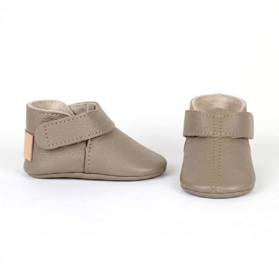 Handmade Stone Color Leather Baby Shoes, Taş Rengi Deri Bebek Ayakkabısı, Zapatos de bebé cuero color piedra, Steinfarbene Baby-Lederschuhe, Chaussures bébé cuir couleur pierre, Scarpine neonato pelle color pietra, Steenkleurige leren babyschoentjes, 石头色真皮婴儿鞋, ストーンカラー レザー ベビーシューズ, स्टोन कलर लेदर बेबी जूते, حذاء طفل جلدي لون حجر, Sapatinho de couro cor pedra, 스톤 컬러 가죽 아기 신발