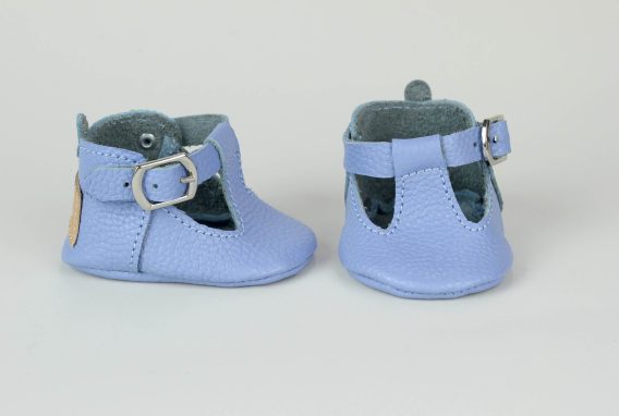 Baby blue leather shoes moccasin soft sole infant booties zapatos bebé azul celeste cuero mocasines suela blanda babyblau Leder Baby Schuhe Mokassins weiche Sohle chaussures bébé bleu ciel cuir mocassins semelle souple scarpe neonato azzurro pelle mocassini suola morbida babyblauw leren babyschoen moccasins zachte zool 浅蓝色皮革婴儿鞋软底 ベビーブルーレザーベビーシューズモカシン हल्का नीला चमड़ा जूते नरम أحذية طفل أزرق فاتح ناعمة sapatos bebê azul bebê couro sola macia 베이비 블루 가죽 베이비 슈즈 모카신 Baby blue leather shoes moccasin soft sole infant booties zapatos bebé azul celeste cuero mocasines suela blanda babyblau Leder Baby Schuhe Mokassins weiche Sohle chaussures bébé bleu ciel cuir mocassins semelle souple scarpe neonato azzurro pelle mocassini suola morbida babyblauw leren babyschoen moccasins zachte zool 浅蓝色皮革婴儿鞋软底 ベビーブルーレザーベビーシューズモカシン हल्का नीला चमड़ा जूते नरम أحذية طفل أزرق فاتح ناعمة sapatos bebê azul bebê couro sola macia 베이비 블루 가죽 베이비 슈즈 모카신