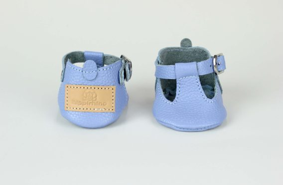 Baby blue leather shoes moccasin soft sole infant booties zapatos bebé azul celeste cuero mocasines suela blanda babyblau Leder Baby Schuhe Mokassins weiche Sohle chaussures bébé bleu ciel cuir mocassins semelle souple scarpe neonato azzurro pelle mocassini suola morbida babyblauw leren babyschoen moccasins zachte zool 浅蓝色皮革婴儿鞋软底 ベビーブルーレザーベビーシューズモカシン हल्का नीला चमड़ा जूते नरम أحذية طفل أزرق فاتح ناعمة sapatos bebê azul bebê couro sola macia 베이비 블루 가죽 베이비 슈즈 모카신 Baby blue leather shoes moccasin soft sole infant booties zapatos bebé azul celeste cuero mocasines suela blanda babyblau Leder Baby Schuhe Mokassins weiche Sohle chaussures bébé bleu ciel cuir mocassins semelle souple scarpe neonato azzurro pelle mocassini suola morbida babyblauw leren babyschoen moccasins zachte zool 浅蓝色皮革婴儿鞋软底 ベビーブルーレザーベビーシューズモカシン हल्का नीला चमड़ा जूते नरम أحذية طفل أزرق فاتح ناعمة sapatos bebê azul bebê couro sola macia 베이비 블루 가죽 베이비 슈즈 모카신