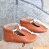 Handmade Orange Leather Baby Shoes, Turuncu Deri Bebek Ayakkabısı, Zapatos de bebé en cuero naranja, Orangefarbene Baby-Lederschuhe, Chaussures bébé en cuir orange, Scarpine neonato in pelle arancione, Oranje leren babyschoentjes, 橙色真皮婴儿鞋, オレンジ レザー ベビーシューズ, नारंगी चमड़े के बेबी जूते, حذاء طفل جلدي برتقالي, Sapatinho de couro laranja para bebê, 오렌지 가죽 아기 신발