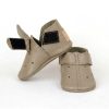 Handmade Stone Color Leather Baby Shoes, Taş Rengi Deri Bebek Ayakkabısı, Zapatos de bebé cuero color piedra, Steinfarbene Baby-Lederschuhe, Chaussures bébé cuir couleur pierre, Scarpine neonato pelle color pietra, Steenkleurige leren babyschoentjes, 石头色真皮婴儿鞋, ストーンカラー レザー ベビーシューズ, स्टोन कलर लेदर बेबी जूते, حذاء طفل جلدي لون حجر, Sapatinho de couro cor pedra, 스톤 컬러 가죽 아기 신발