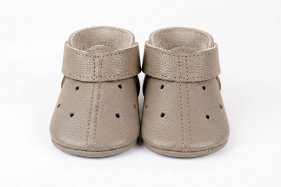 Handmade Stone Color Leather Baby Shoes, Taş Rengi Deri Bebek Ayakkabısı, Zapatos de bebé cuero color piedra, Steinfarbene Baby-Lederschuhe, Chaussures bébé cuir couleur pierre, Scarpine neonato pelle color pietra, Steenkleurige leren babyschoentjes, 石头色真皮婴儿鞋, ストーンカラー レザー ベビーシューズ, स्टोन कलर लेदर बेबी जूते, حذاء طفل جلدي لون حجر, Sapatinho de couro cor pedra, 스톤 컬러 가죽 아기 신발