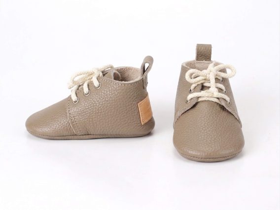 Handmade Stone Color Leather Baby Lace-Up Boots, Taş Rengi Bağcıklı Deri Bebek Patiği Ayakkabı, Botines de bebé cordones cuero color piedra, Steinfarbene Baby-Schnürboots aus Leder, Bottines bébé lacets cuir couleur pierre, Scarpine neonato stringate pelle color pietra, Steenkleurige leren baby veterschoentjes, 石头色系带真皮婴儿鞋, ストーンカラー レザー ベビー レースアップブーツ, स्टोन कलर लेदर बेबी लेस-अप जूते, حذاء طفل جلدي برباط لون حجر, Sapatinho de couro cor pedra com cadarço, 스톤 컬러 가죽 아기 레이스업 부티