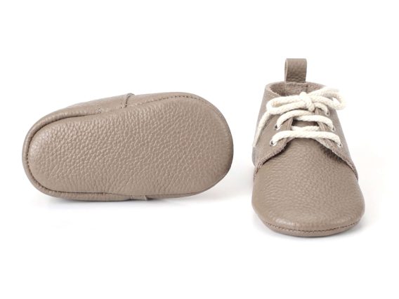 Handmade Stone Color Leather Baby Lace-Up Boots, Taş Rengi Bağcıklı Deri Bebek Patiği Ayakkabı, Botines de bebé cordones cuero color piedra, Steinfarbene Baby-Schnürboots aus Leder, Bottines bébé lacets cuir couleur pierre, Scarpine neonato stringate pelle color pietra, Steenkleurige leren baby veterschoentjes, 石头色系带真皮婴儿鞋, ストーンカラー レザー ベビー レースアップブーツ, स्टोन कलर लेदर बेबी लेस-अप जूते, حذاء طفل جلدي برباط لون حجر, Sapatinho de couro cor pedra com cadarço, 스톤 컬러 가죽 아기 레이스업 부티