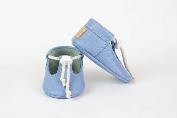 Handmade Leather Baby Shoes, Baby Blue Soft Sole Moccasins, Infant T-Strap Booties, Zapatos de bebé de cuero hechos a mano, Mocasines de suela blanda azul bebé, Patucos para bebés, Chaussons en cuir bébé faits main, Mocassins à semelle souple bleu bébé, Bottines de berceau, Handgefertigte Leder-Babyschuhe, Hellblaue Krabbelschuhe mit weicher Sohle, Baby-Lauflernschuhe, Scarpe da neonato in pelle fatte a mano, Mocassini con suola morbida blu celeste, Scarpine per neonati Handmade Leather Baby Shoes, Baby Blue Soft Sole Moccasins, Infant T-Strap Booties, Zapatos de bebé de cuero hechos a mano, Mocasines de suela blanda azul bebé, Patucos para bebés, Chaussons en cuir bébé faits main, Mocassins à semelle souple bleu bébé, Bottines de berceau, Handgefertigte Leder-Babyschuhe, Hellblaue Krabbelschuhe mit weicher Sohle, Baby-Lauflernschuhe, Scarpe da neonato in pelle fatte a mano, Mocassini con suola morbida blu celeste, Scarpine per neonati