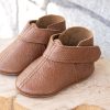 Handmade Tan Brown Leather Baby Shoes, Taba Rengi Deri Bebek Ayakkabısı, Zapatos de bebé cuero marrón claro, Tan-Braune Baby-Lederschuhe, Chaussures bébé cuir marron tanné, Scarpine neonato pelle color cuoio, Tan bruine leren babyschoentjes, 棕褐色真皮婴儿鞋, タンブラウン レザー ベビーシューズ, टैन ब्राउन लेदर बेबी जूते, حذاء طفل جلدي بني فاتح, Sapatinho de couro marrom tan, 태닝 브라운 가죽 아기 신발