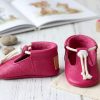 10 Magenta leather baby shoes Soft sole infant moccasins Fuchsia T-strap crib booties Handmade pre-walker slippers Pink toddler first walker shoes Drawstring natural lace footwear Zapatos de bebé cuero fucsia Mocasines de piel suela blanda Calzado infantil recién nacido Magenta Leder Krabbelschuhe Weiche Baby Lauflernschuhe Handgefertigte Erstlingsschuhe Scarpine neonato pelle fucsia Mocassini bebè suola morbida Chaussons bébé cuir magenta Mocassins premier pas souples
